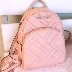 MK pink backpack ❤️